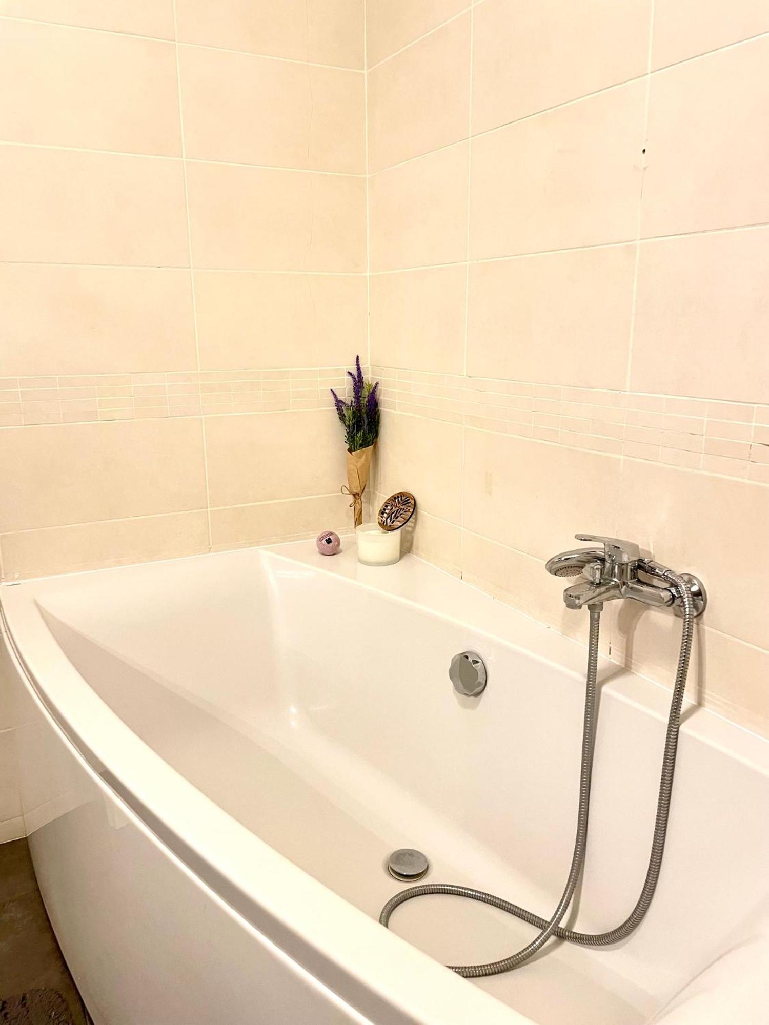 Appartamento Moonlight Charming Shelter - 3Br 180º Balcony View Gran Varadino Esterno foto