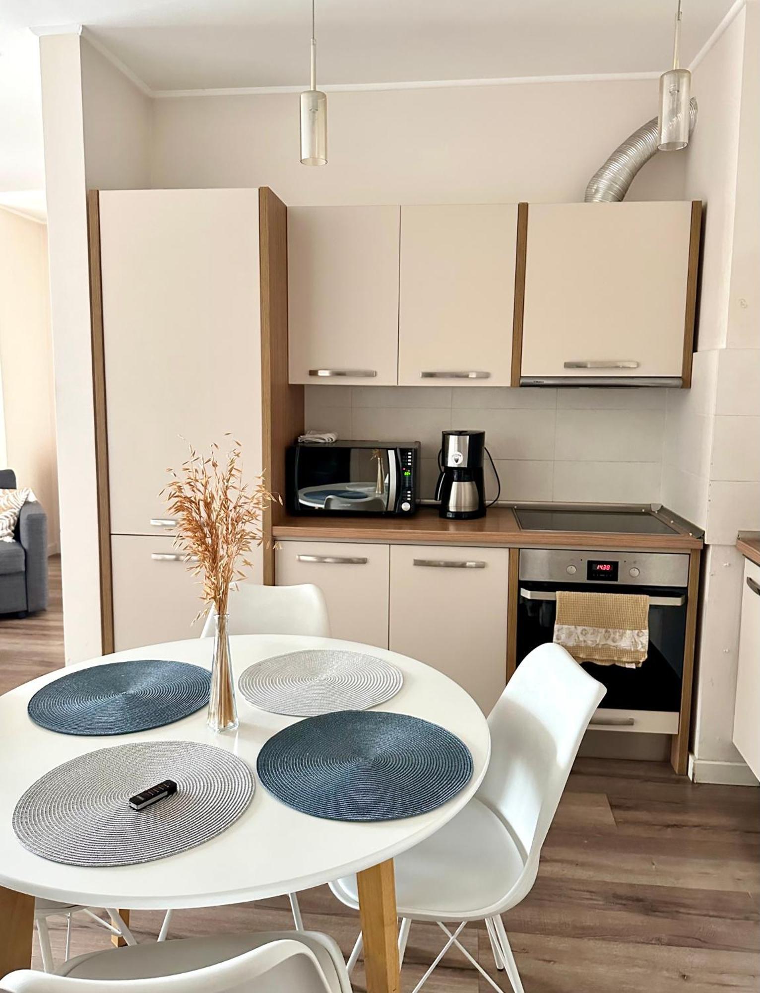 Appartamento Moonlight Charming Shelter - 3Br 180º Balcony View Gran Varadino Esterno foto