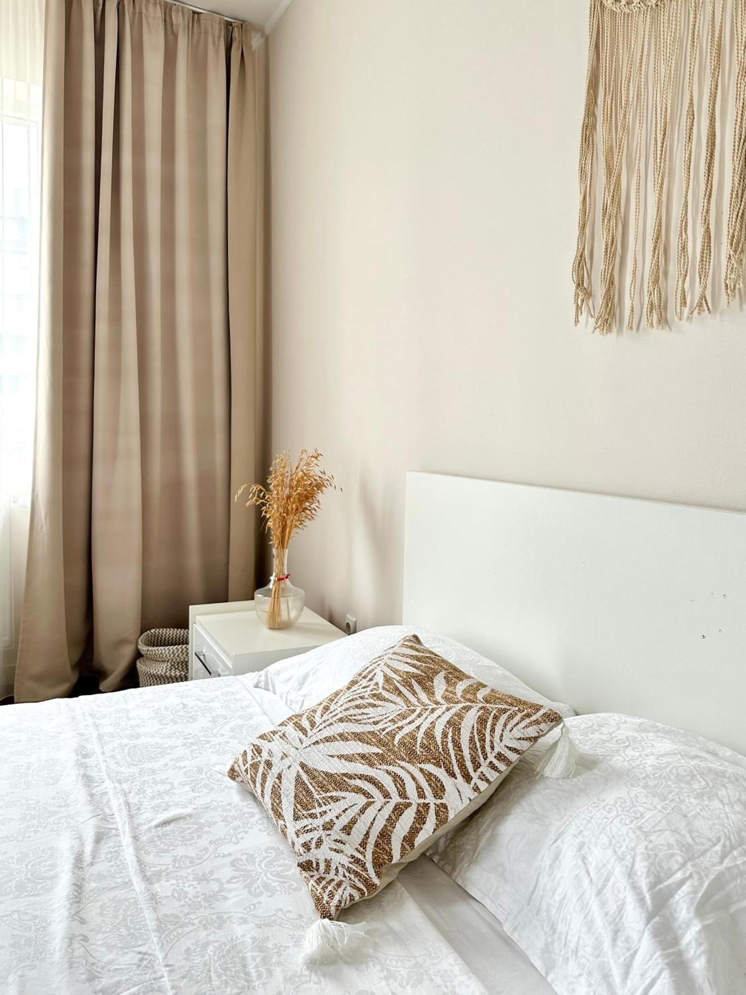 Appartamento Moonlight Charming Shelter - 3Br 180º Balcony View Gran Varadino Esterno foto