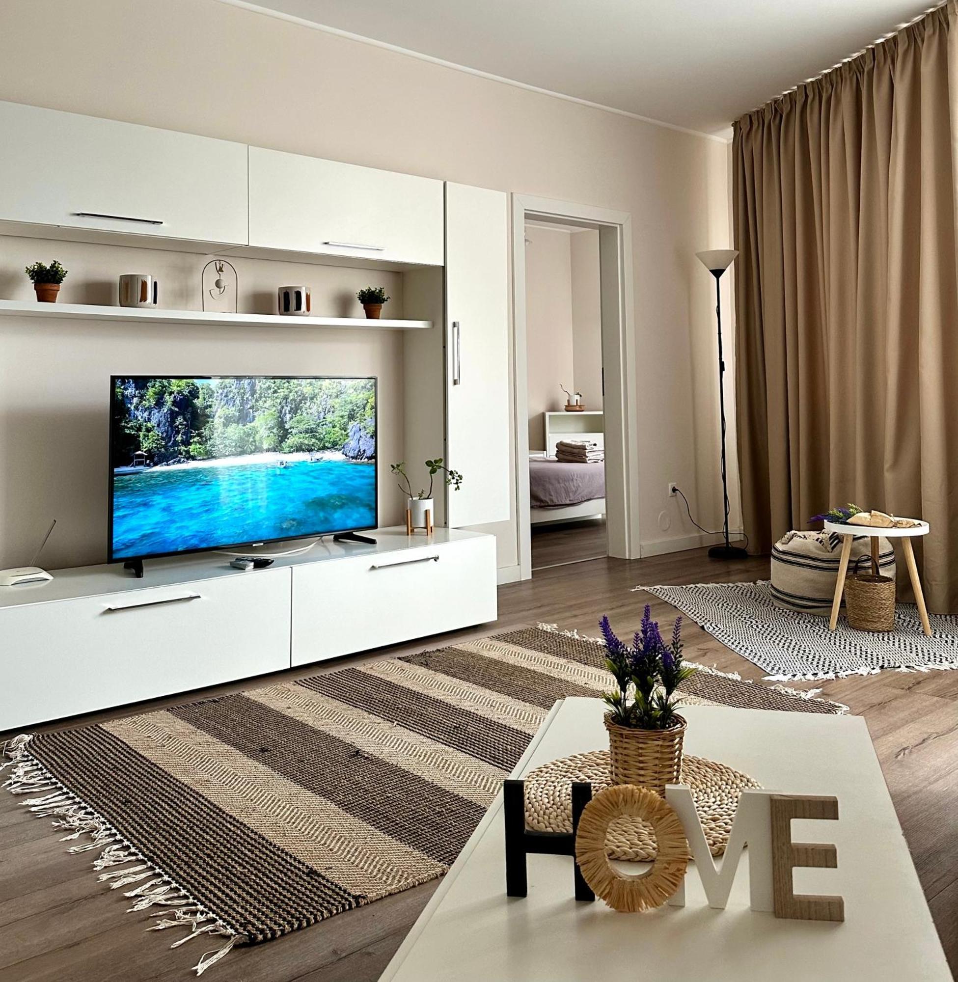 Appartamento Moonlight Charming Shelter - 3Br 180º Balcony View Gran Varadino Esterno foto